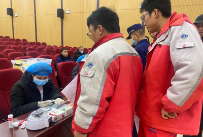 俊源石油組織員工參加無(wú)償獻(xiàn)血活動(dòng)